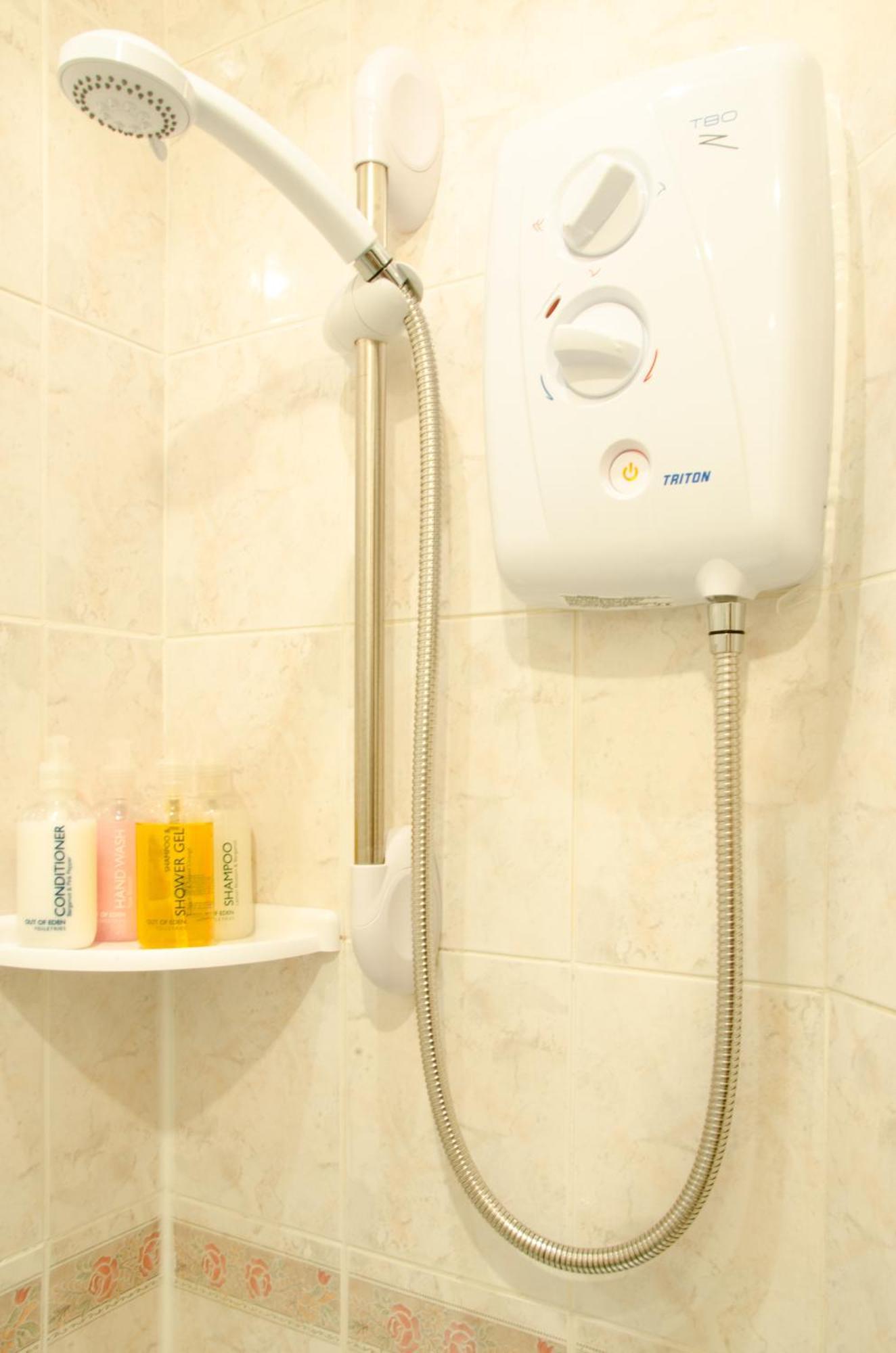 Hedley Villa Guest House Leamington Spa Bagian luar foto