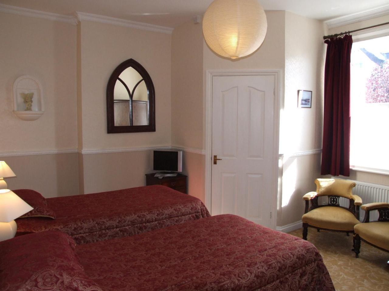 Hedley Villa Guest House Leamington Spa Bagian luar foto